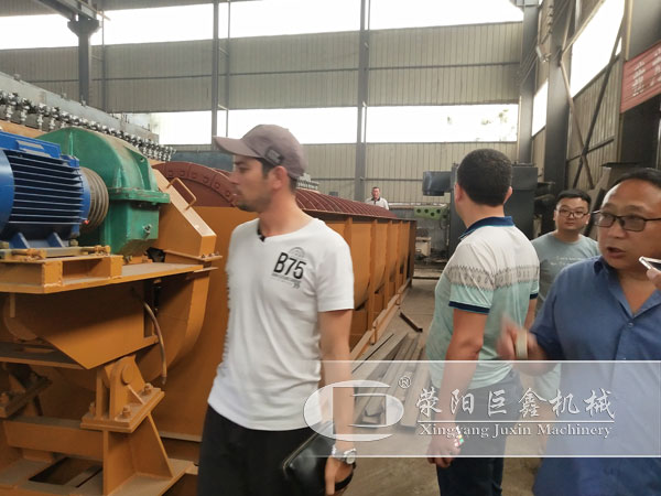 烏茲別克斯坦工業(yè)鹽破碎、洗選生產(chǎn)線