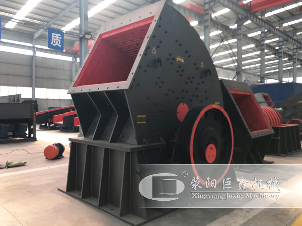 重錘式破碎機設(shè)備圖片